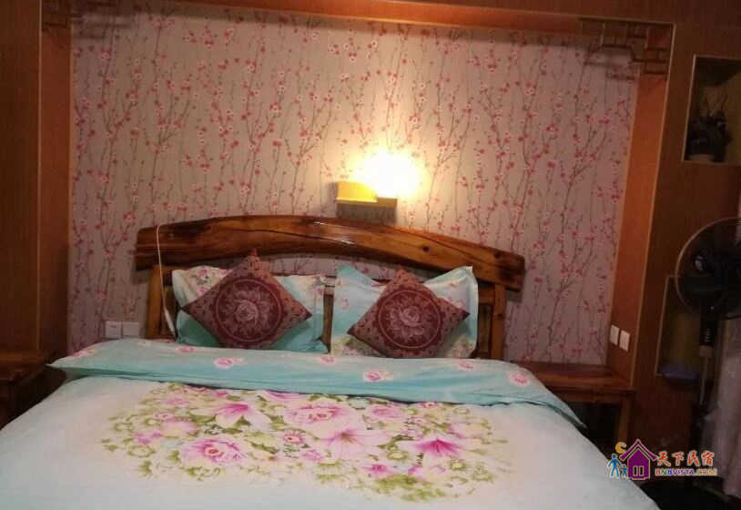 观海大床房