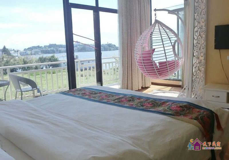 临水田园风格海景大床房
