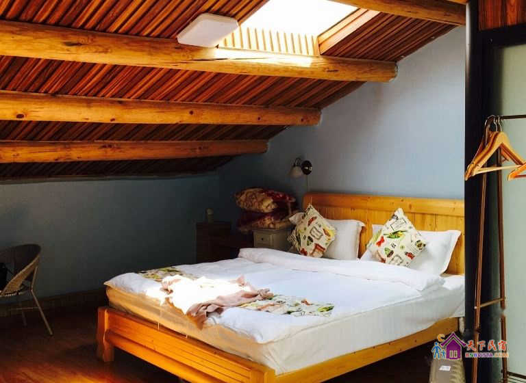 阁楼大床房
