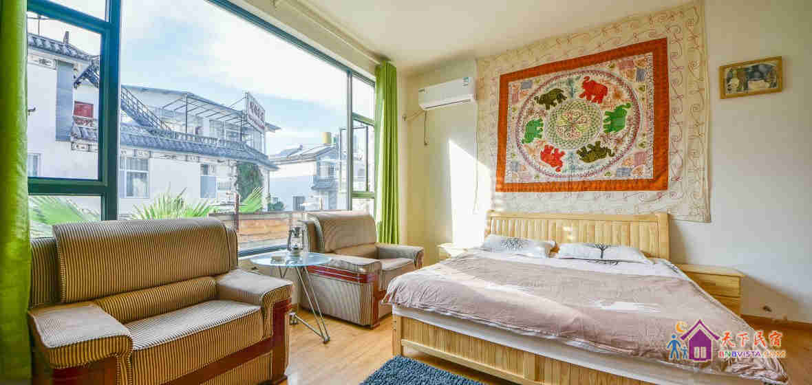 阳光三道茶亲子间