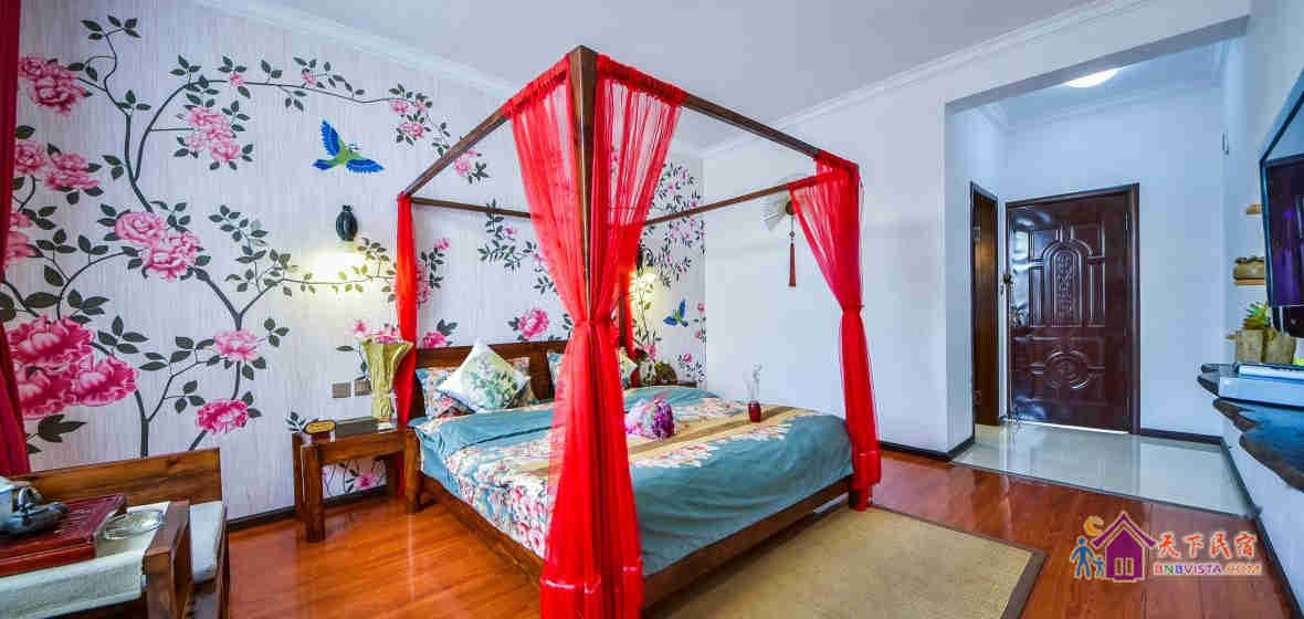 玫瑰花园蜜月景观房