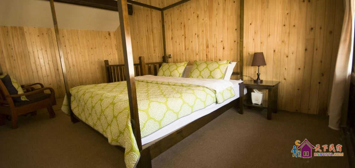 暖绿风情复式大床套间