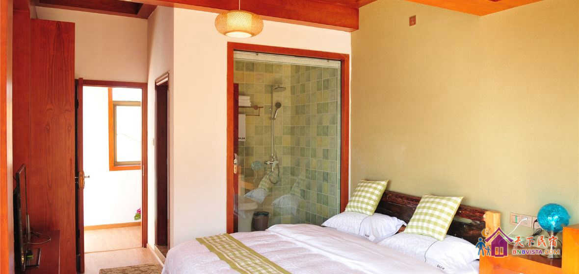 初见精品海景大床房