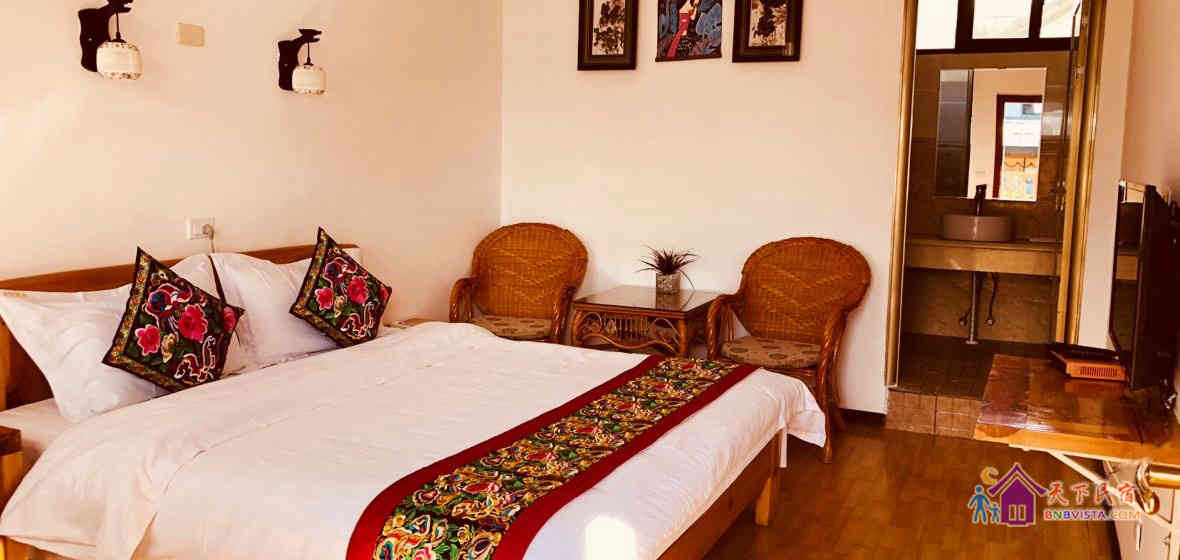 凭栏精致大床房