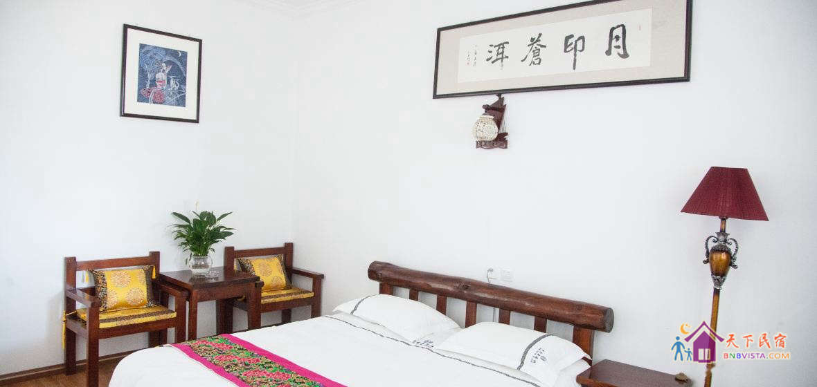 浪漫温馨大床房