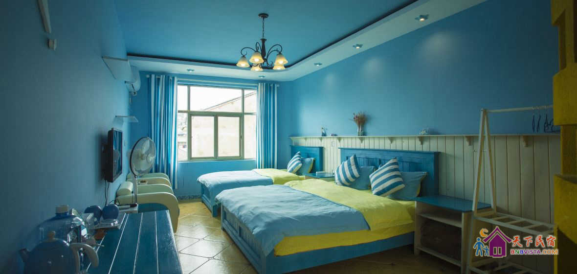 蓝色梦幻家庭房-带空调