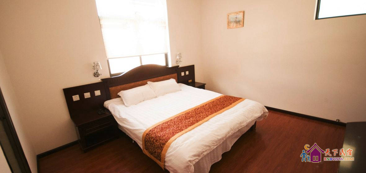 一楼院景大床房