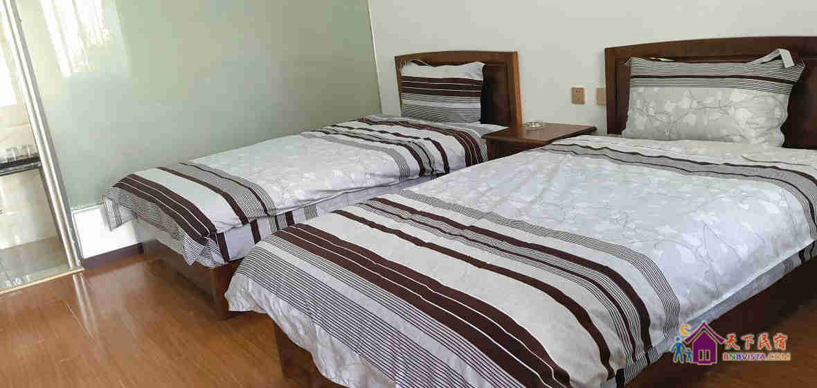 环海西路云梦阁双床房