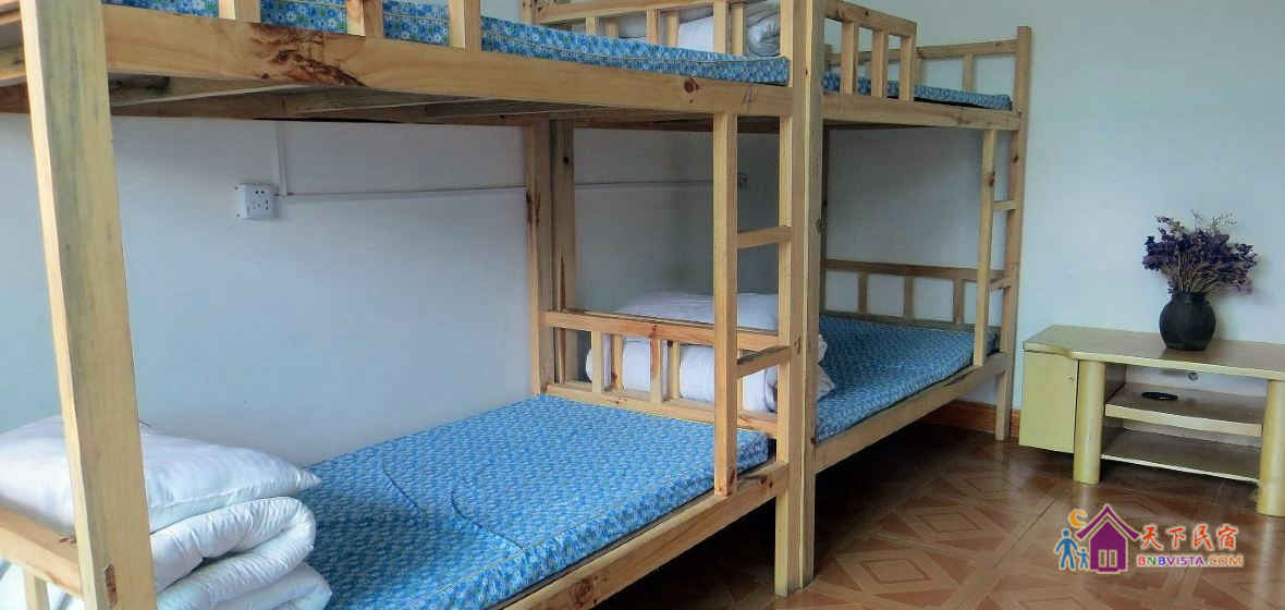 男生六人床位房