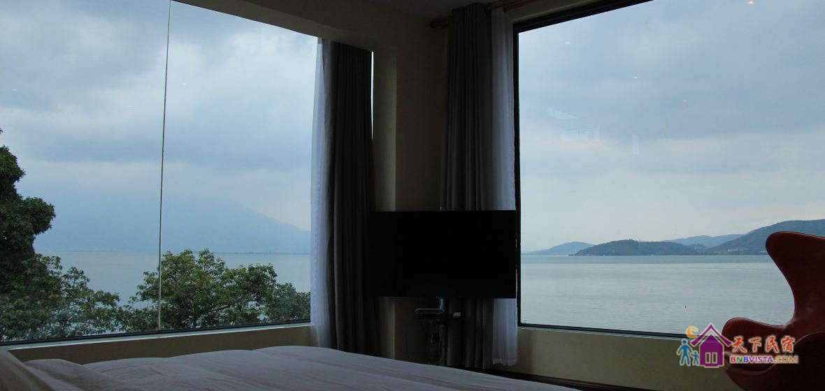 双面海景大床房