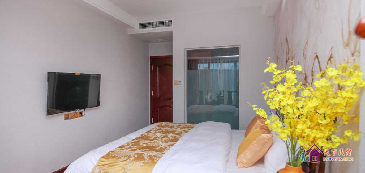 水云人家大床房