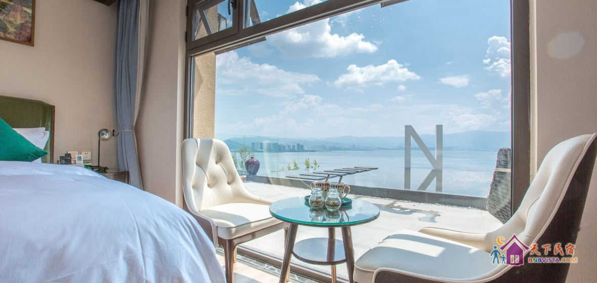 B区豪华海景大床房