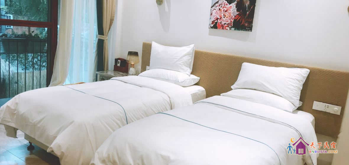 青年园景双床房