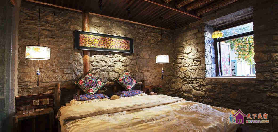 金屋藏娇古典大床套房