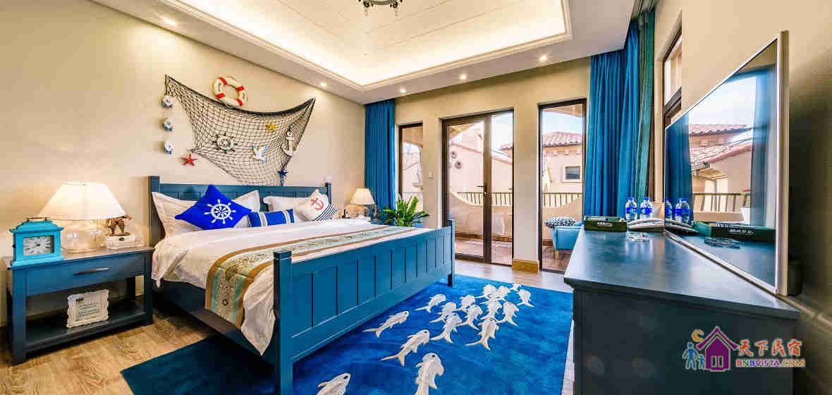 云墨海景大床房