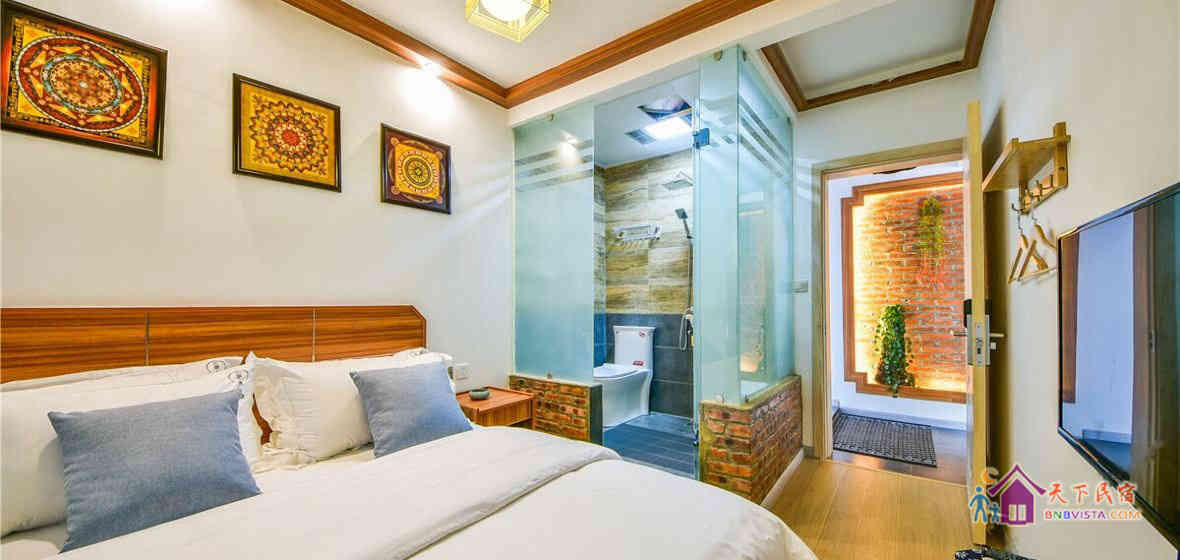 聆风精致大床房