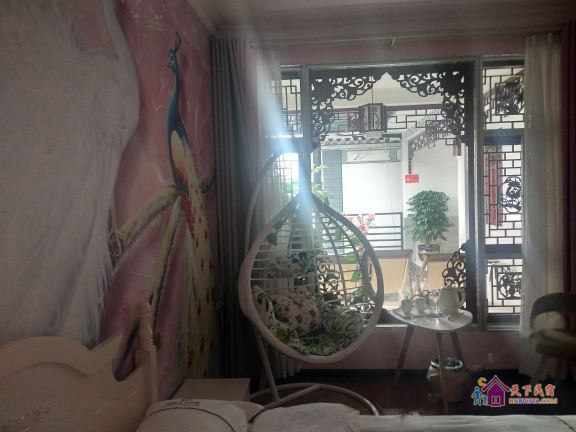 双宿双飞主题大床房