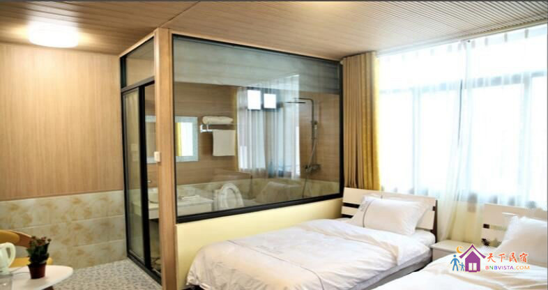 吉祥如意主题双床房