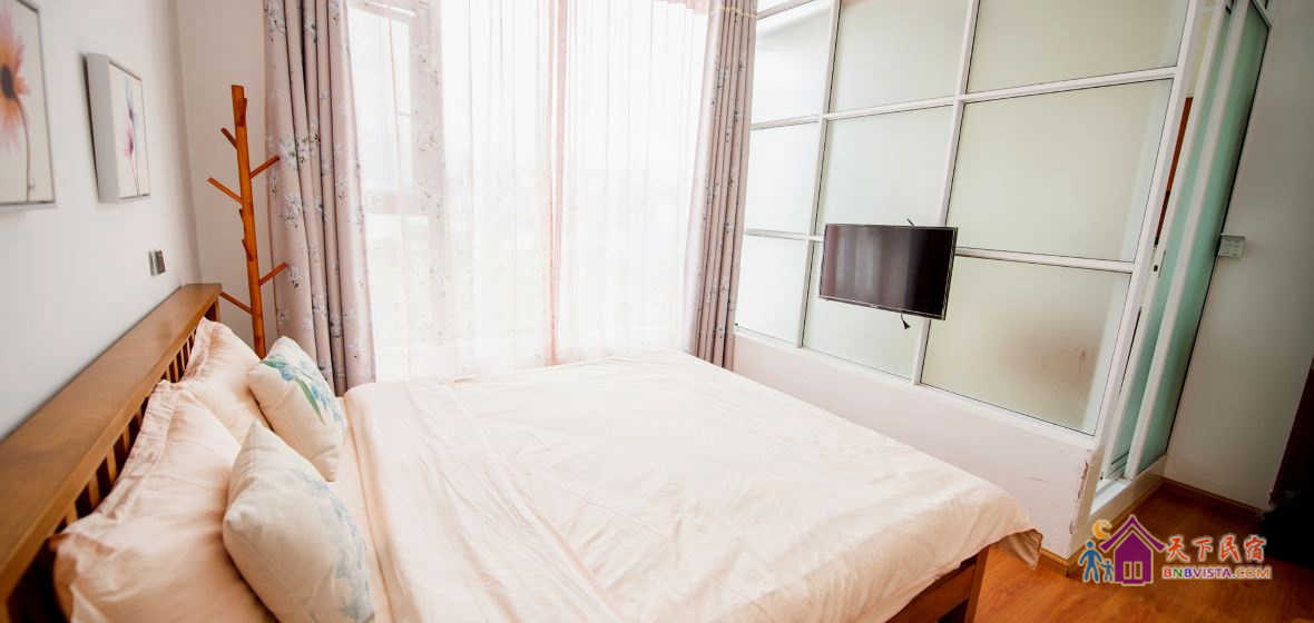 温暖苍山景大床房