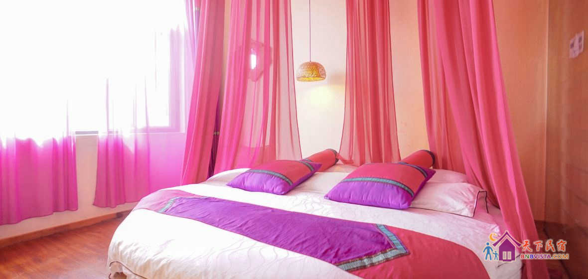 把酒问月幸福圆床房