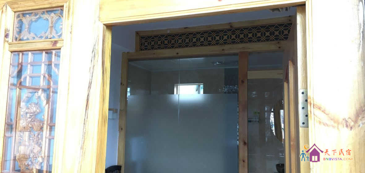 苍洱大观阳台海景大床房