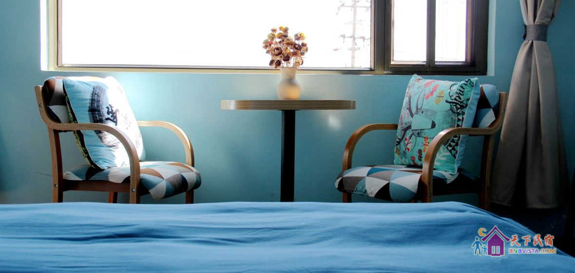 初空阳光烂漫大床房