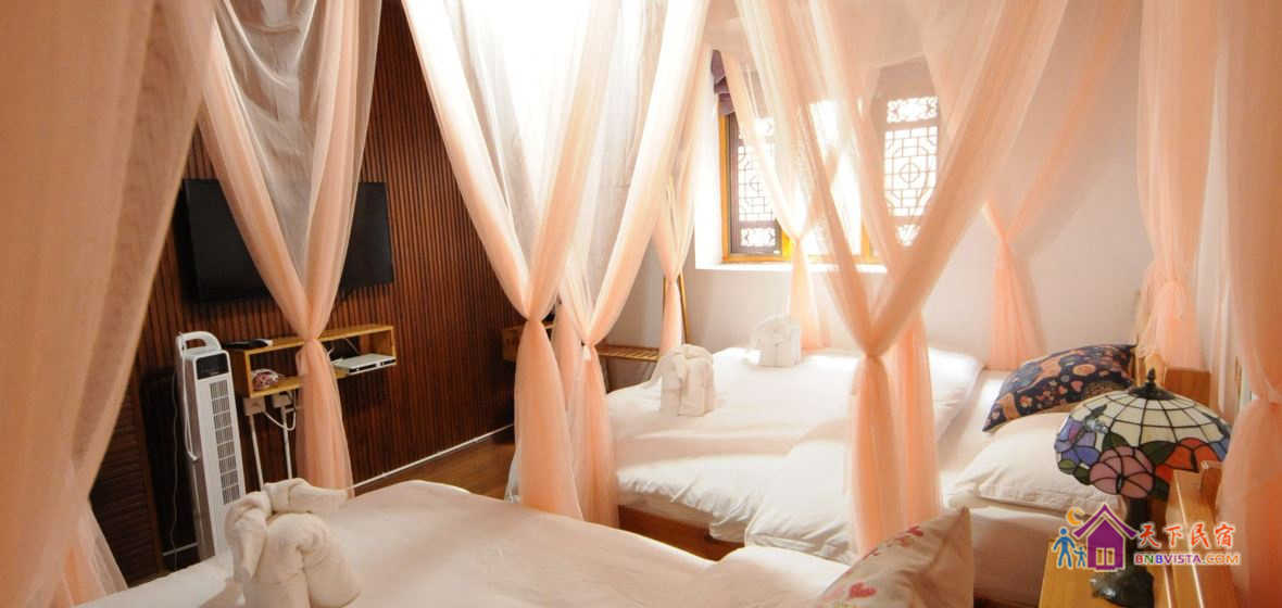 传统民俗家庭房