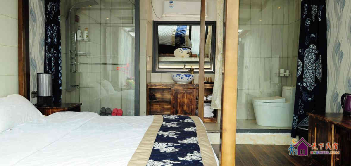 星辉星空榻榻米大床房