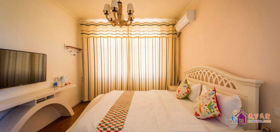 山景精致大床房