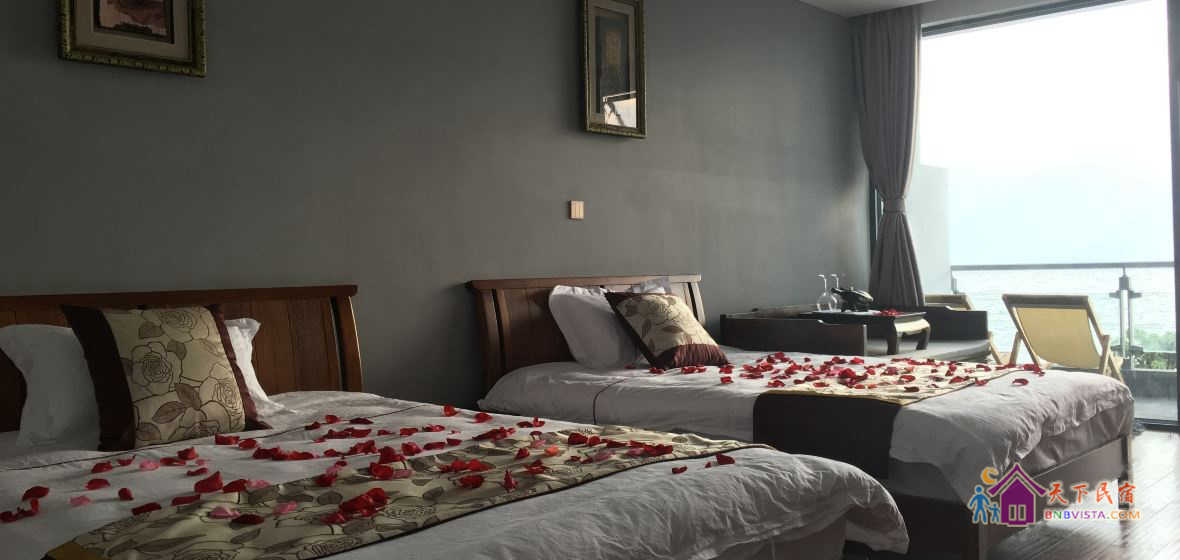 船歌精致全海景标间