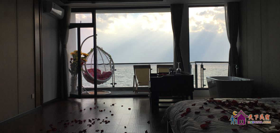 圆月浪漫全海景大床房