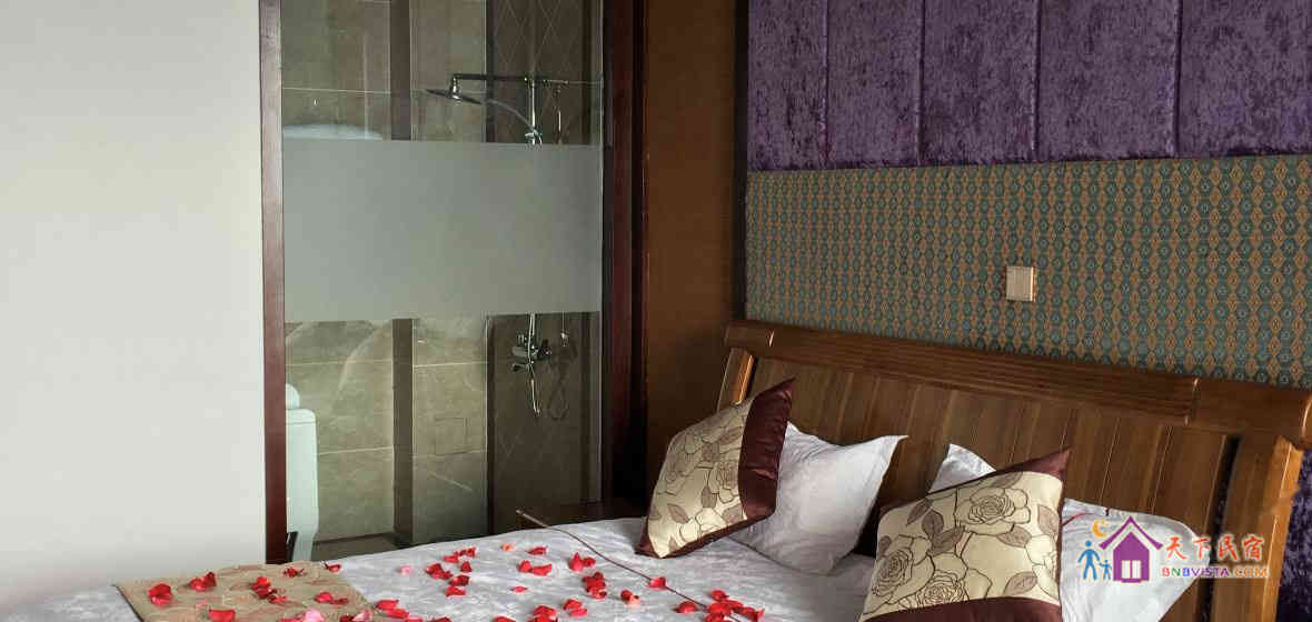 轻舟密月全海景大床房