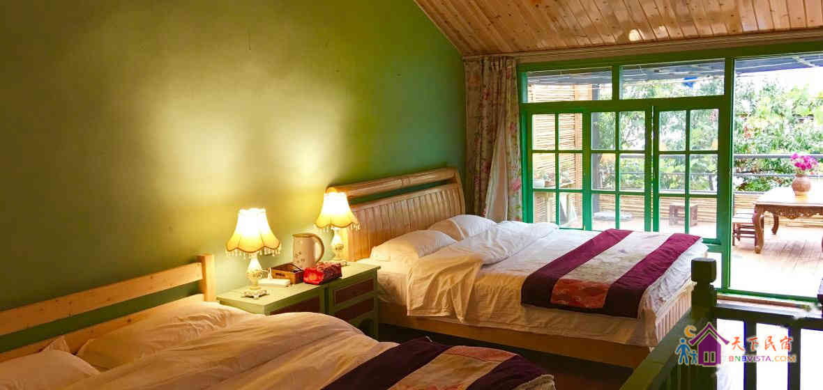 百合露台复式大套房