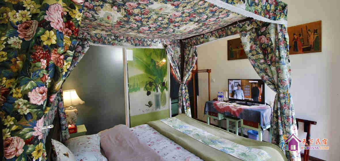 阳光园景大床房