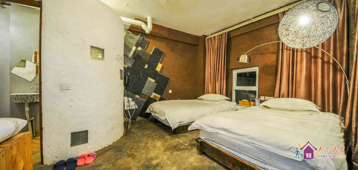 意大利风情侧海景双床房