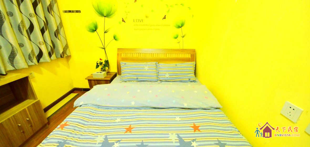 相亲相爱温馨大床房