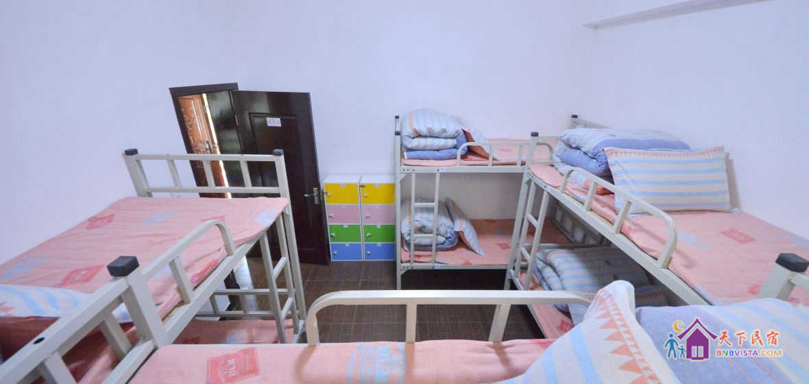 情意绵绵女生床位房(床位房)