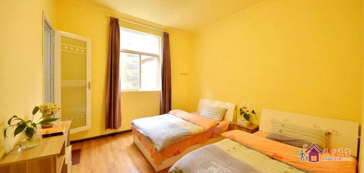 深情厚谊温馨双床间