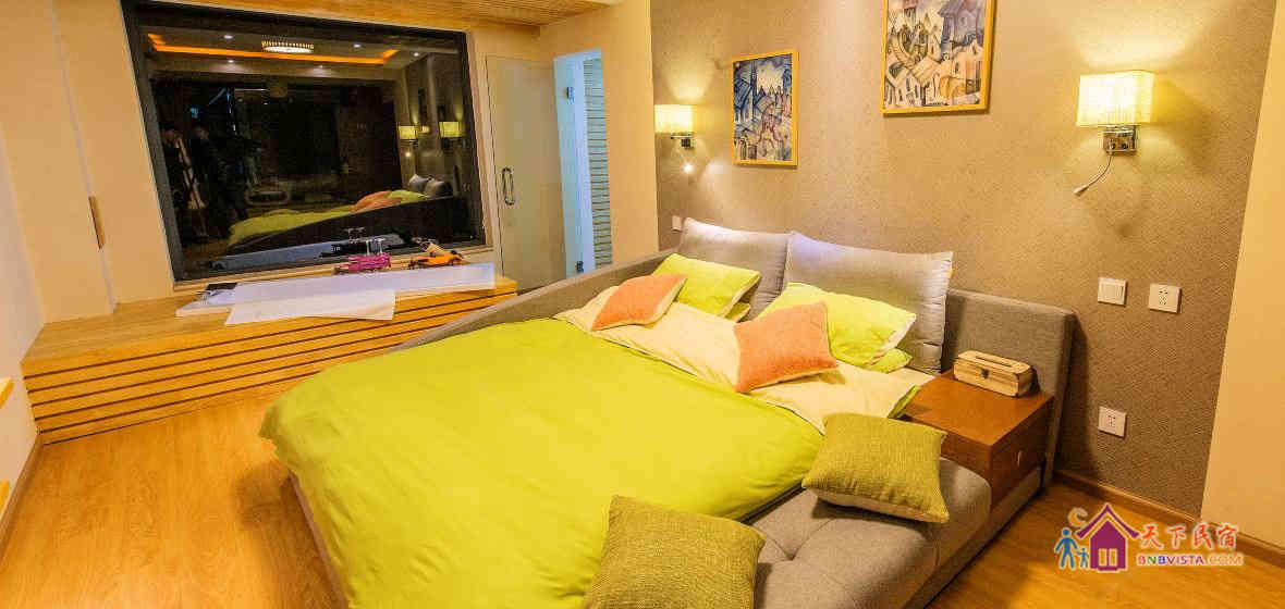 豪华景观人气大床房