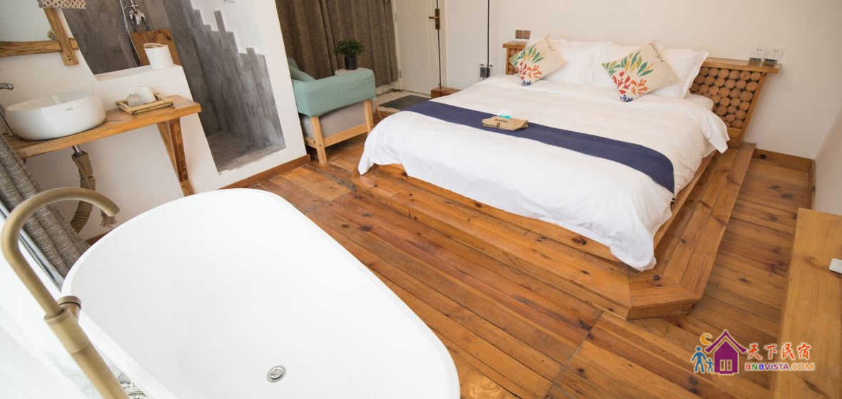 豪华大床水韵观影房修