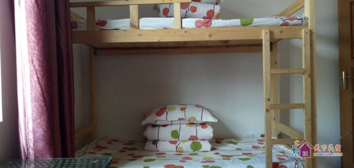 女生四人床位房