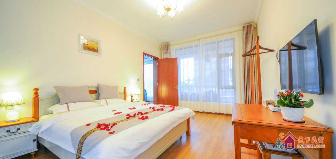 美式田园豪华花园套房