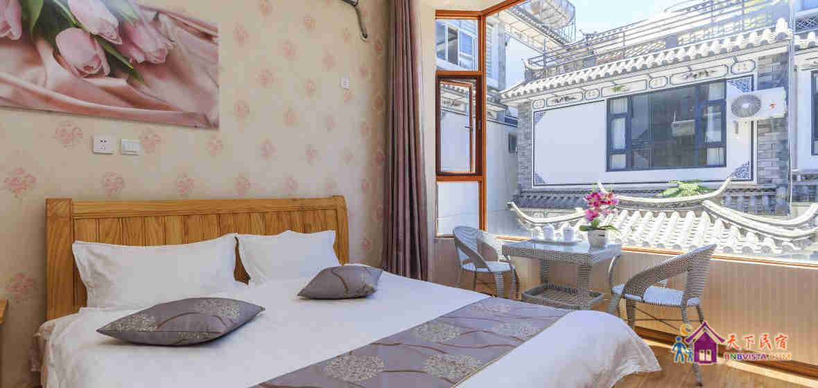 温馨全家福家庭房