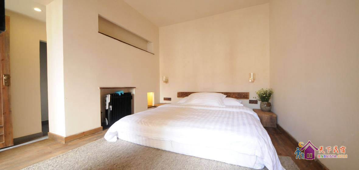 此空一楼榻榻米景观大床房