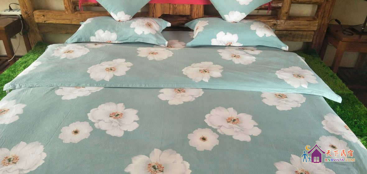 203, 白族民居大床房