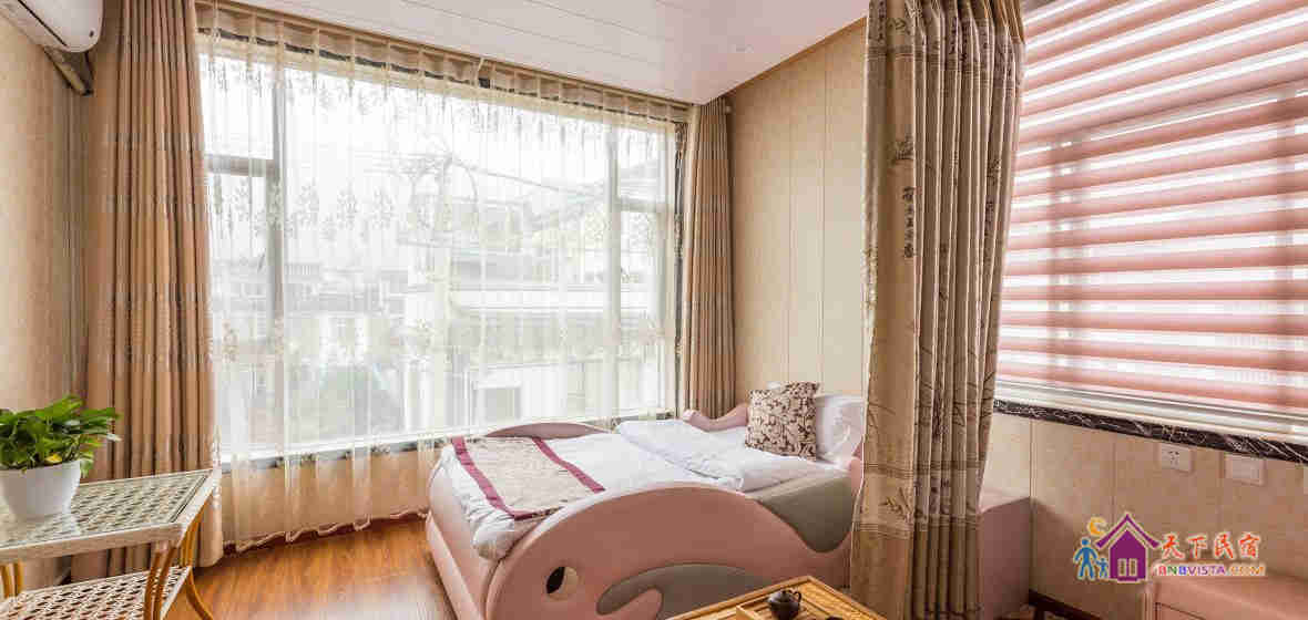 苍山观景家庭房