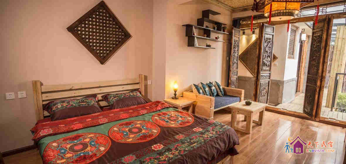 温馨家庭阁楼套间