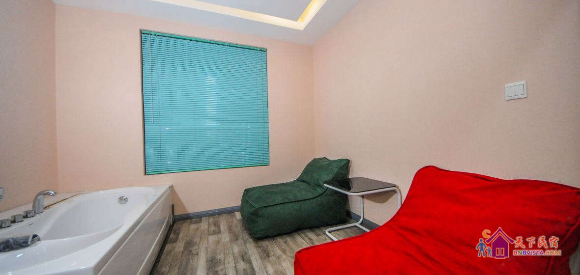 8203-观苍山2米床大床套房浴缸