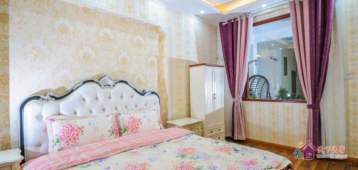 8102-花语阳台大床房