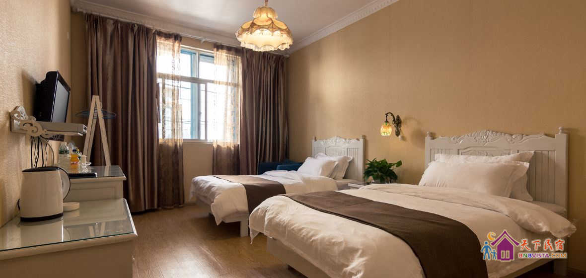 2号院豪华双床房